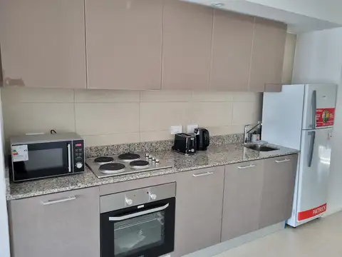 Av Cordoba 3300, Piso 8