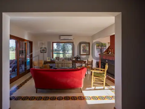 Casa en Venta en San Antonio de Areco, USD 450.000