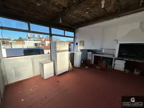 Depto Tipo Casa 4 ambientes con 2 baños
