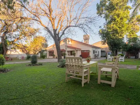 Casa 5 ambientes con 1 baño