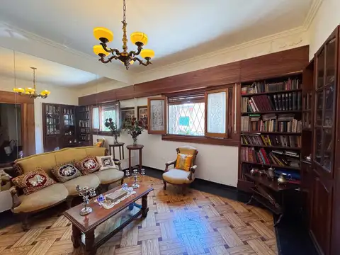 Casa 6 ambientes con 3 baños