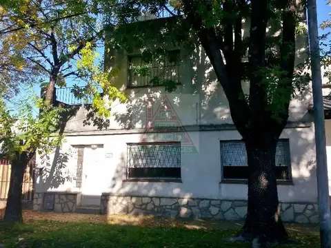 CASA (PH),  5 AMBIENTES, VENTA EN BECCAR.