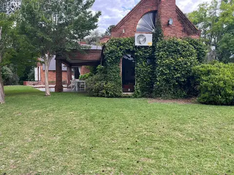 Alquiler Temporal Casa - Febrero - Chacras de Murray  / Pilar