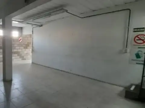 Local en Alquiler en Benavidez, USD 4.200