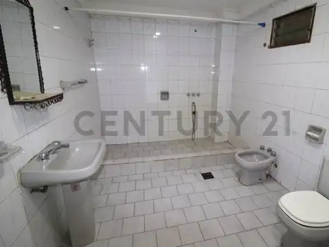 CASA EN VENTA TIGRE  RINCON DE MILBERG A REFACCIONAR