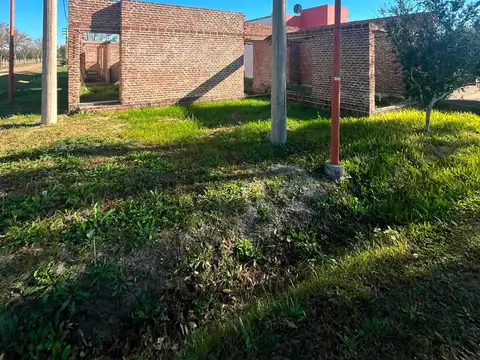 VENTA CASA EN CONSTRUCCION PUJATO NORTE