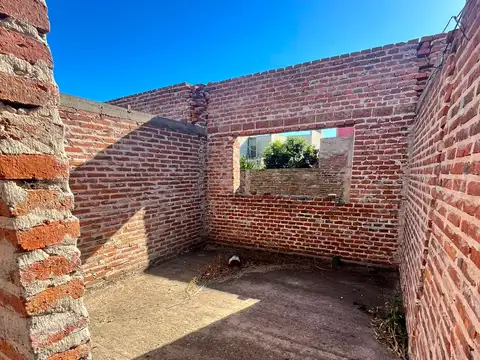 VENTA CASA EN CONSTRUCCION PUJATO NORTE