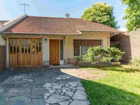 VENTA DOS PH LOTE 380M2 - HURLINGHAM PERMUTA