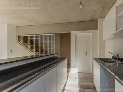 Depto Tipo Casa 5 ambientes con 1 baño