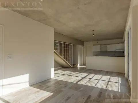 Depto Tipo Casa en Venta con 1 cocheras