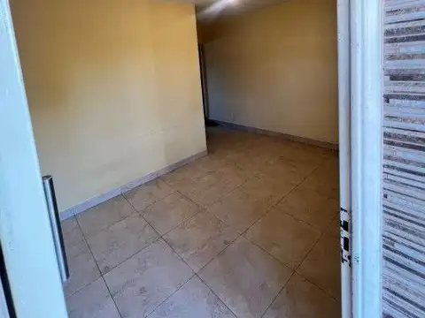 Departamento en Alquiler en Berazategui, $ 400.000