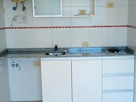 R.L. FALCON 3300, Piso 3