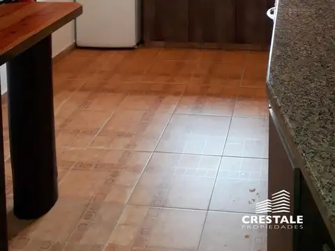 Casa 4 ambientes con 1 baño