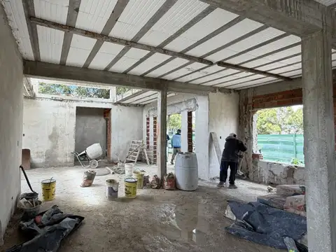 Casa en Venta en Countries y Barrios Cerrados en Guillermo Hudson, USD 380.000
