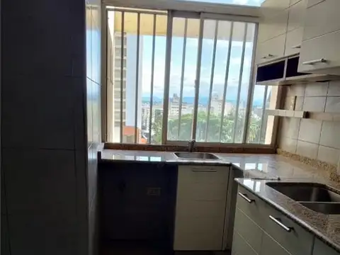 Departamento en Alquiler en Zona Centro, $ 750.000