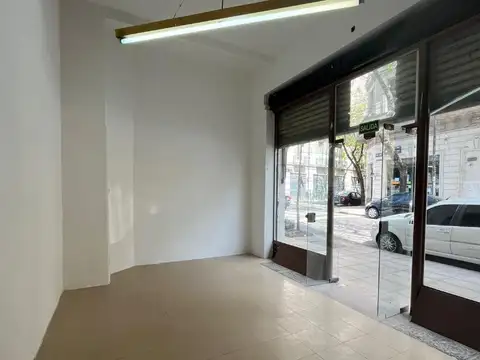 SAN CRISTÓBAL - San José 1000 - Local comercial con sotano!