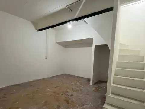 Local en Alquiler en Constitución, $ 1.000.000