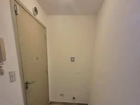 Sanabria 2200, Piso PB