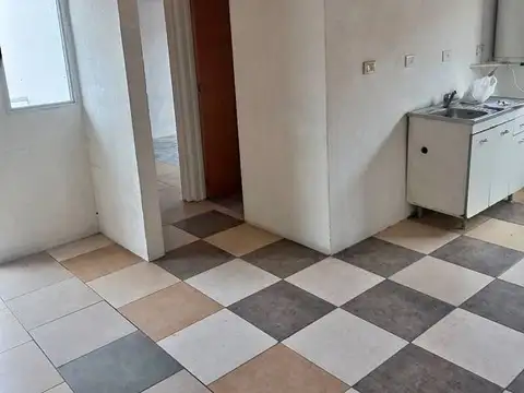 Depto Tipo Casa en Alquiler de 2 ambientes