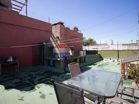 Venta casa - 2 Dormitorios - La Figurita