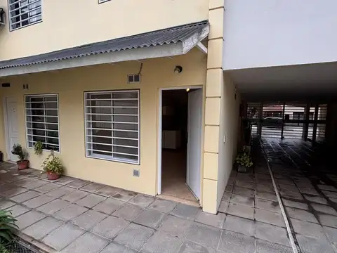DPTO. 2 1/2 AMB. EN DUPLEX C/COCHERA