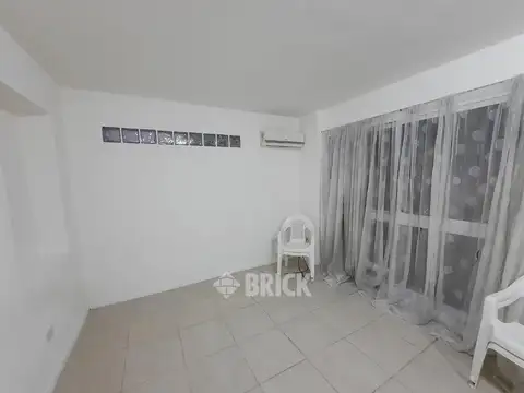 VIAMONTE AL 2100 - 8 AÑOS CONTRAFRENTE APTO PROFESIONAL