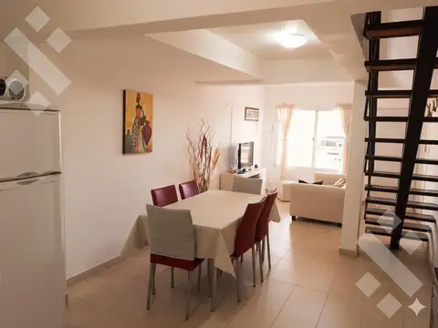 Depto Tipo Casa en Venta de 3 ambientes