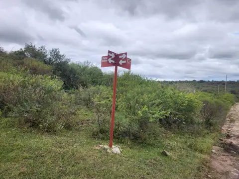 Lote a la venta en Flor Serrana, Tanti. (L367)