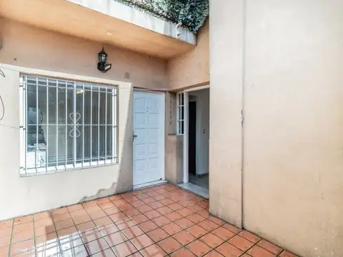 Avda. San Martín 2360 , Piso 1