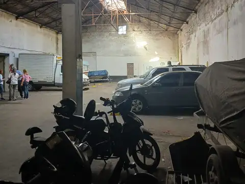 Galpon en Venta en Berazategui, USD 650.000