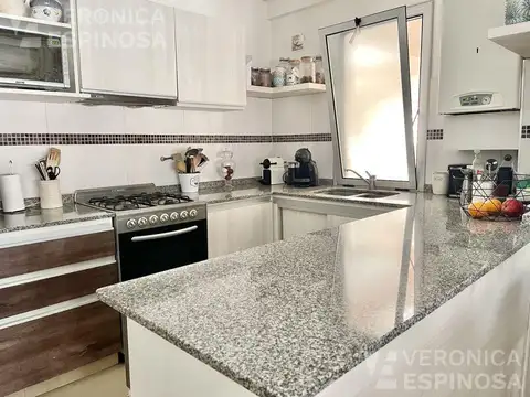 Depto Tipo Casa en Venta en Castelar Norte, USD 163.000