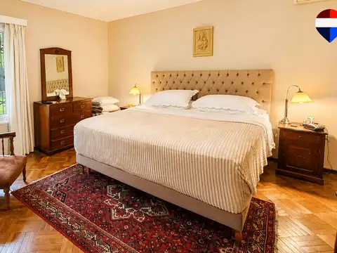 Casa 6 ambientes con 2 baños