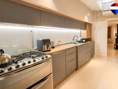 VENTA DE CASA ESQUINA CARRASCO SUR