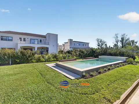 Casa en Venta al Noroeste