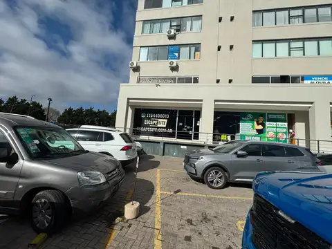 Av Del Puerto 200