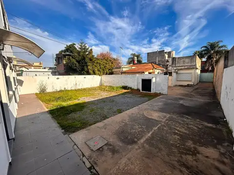 Casa en Venta con 5 cocheras