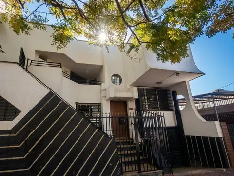 IMPECABLE PROPIEDAD EN SAN JOSE - GUAYMALLEN