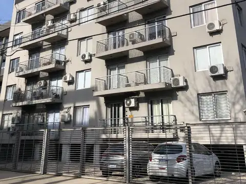 Departamento 2 ambientes  Castelar norte