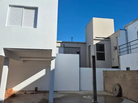 Venta cocheras zona facultad