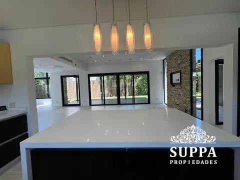 Casa en Alquiler A Estrenar