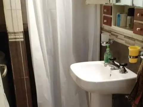 San José - Típico chalet marplatense + departamento. Ideal 2 familias.  Sin garage