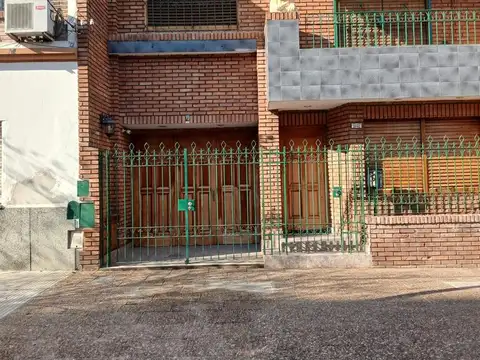 Cochera en Monte Castro