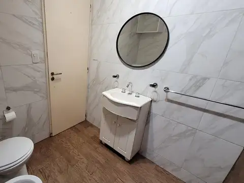 Departamento 2 Ambientes en Alquiler con Patio y Aire Acondicionado