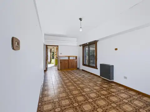 Casa 3 ambientes con 1 baño