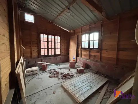 Casa 2 ambientes con 1 baño