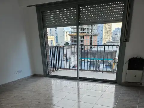DEPARTAMENTO EN ALQUILER DE 1 AMBIENTE EN MONSERRAT AL FRENTE MUY LUMINOSO