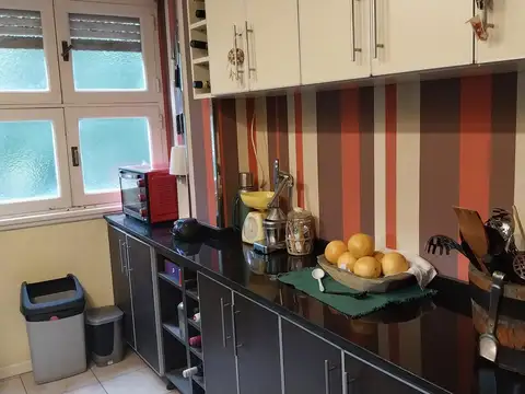 Departamento 5 ambientes con 2 baños