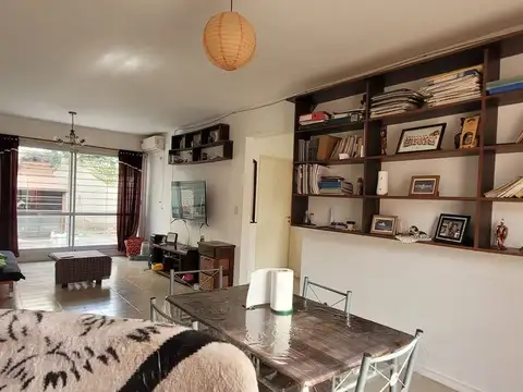 Venta departamento 3 ambientes P.B. Castelar