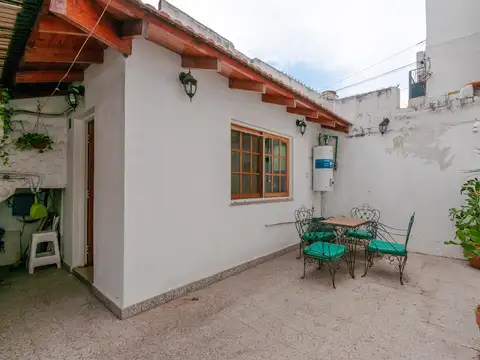 Venta 2 PH en 1 | Lote 10x30 | Cochera 4 autos + patio + terraza