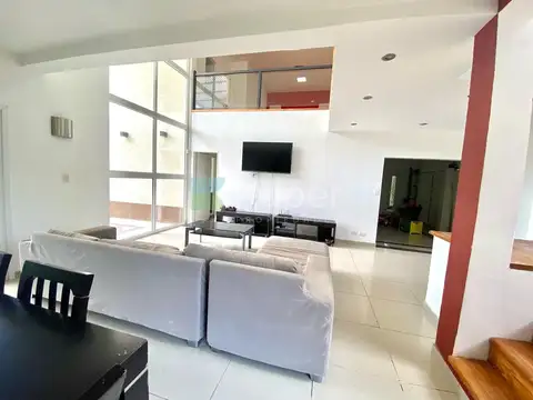 Casa en Alquiler de 5 dormitorios